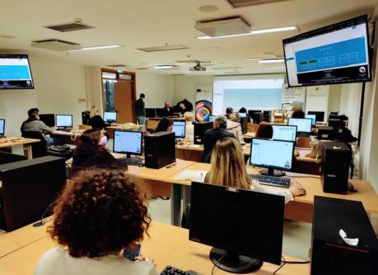 Instructor training on the use  of digital technology in learning initiatives addressing the needs of individuals at risk of exclusion