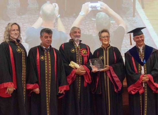 Αναγόρευση  του Καθηγητή του Πανεπιστημίου McGill, Ιωάννη Β. ΡΑΓΚΟΥΣΗ, ως Επίτιμου Διδάκτορα του Τμήματος Βιοχημείας και Βιοτεχνολογίας.