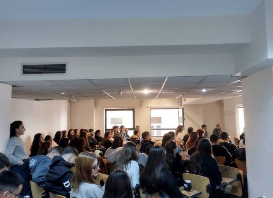 ΕΚΔΗΛΩΣΗ ΥΠΟΔΟΧΗΣ ΠΡΩΤΟΕΤΩΝ ΦΟΙΤΗΤΩΝ/ΦΟΙΤΗΤΡΙΩΝ ΤΟΥ ΠΑΙΔΑΓΩΓΙΚΟΥ ΤΜΗΜΑΤΟΣ ΔΗΜΟΤΙΚΗΣ ΕΚΠΑΙΔΕΥΣΗΣ