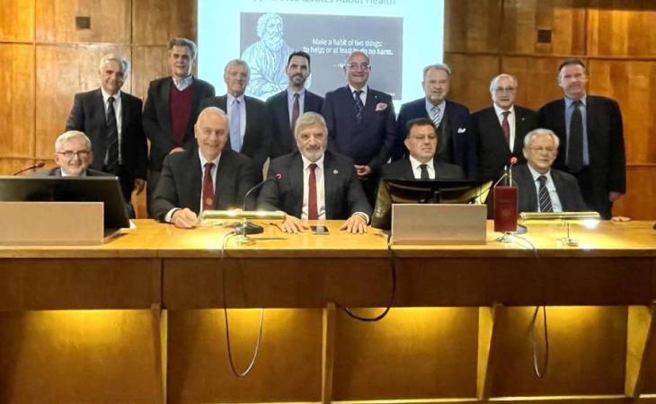 ΕΚΔΗΛΩΣΗ ΤΙΜΗΣ ΓΙΑ ΤΟΝ ΙΠΠΟΚΡΑΤΗ ΣΤΟ ΤΜΗΜΑ ΙΑΤΡΙΚΗΣ ΤΟΥ ΒΕΛΙΓΡΑΔΙΟΥ ΣΕΡΒΙΑΣ ΚΑΙ ΥΠΟΓΡΑΦΗ ΠΡΩΤΟΚΟΛΛΟΥ ΣΥΝΕΡΓΑΣΙΑΣ ΜΕ ΤΟ ΤΜΗΜΑ ΙΑΤΡΙΚΗΣ ΤΟΥ ΠΑΝΕΠΙΣΤΗΜΙΟΥ ΘΕΣΣΑΛΙΑΣ